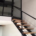 escalier metal et bois ferronnerie durand à Hyères Var